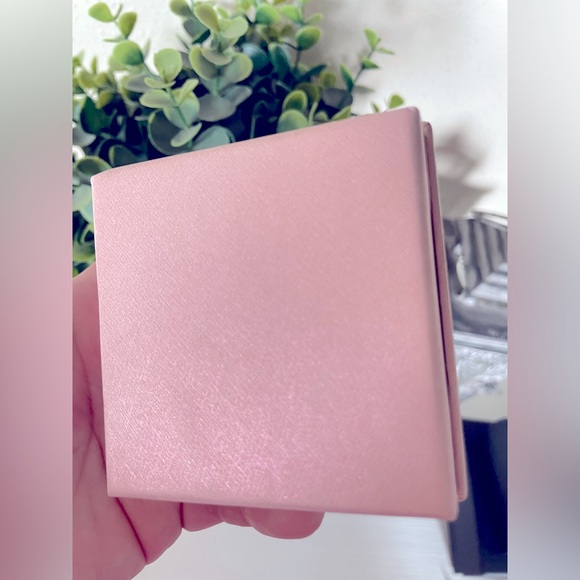 Brand New Olivia and Jackson Gold over sterling Silver Cubic Zirconia Earrings - Picture 4 of 5